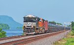 NS  1044,  BNSF's    St.Croix   Sub. 